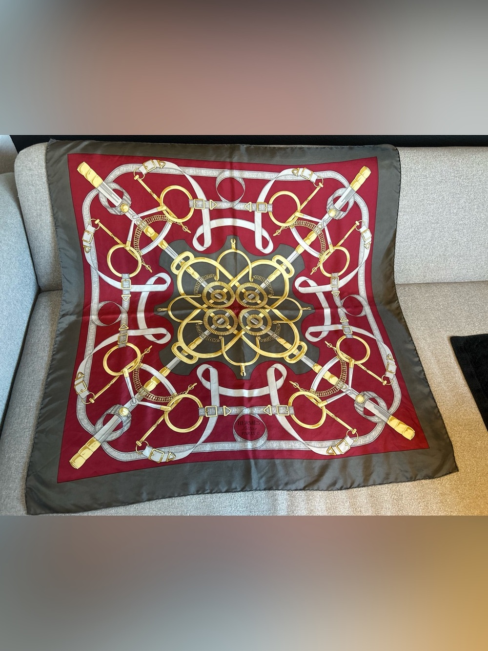 Hermes- Vintage Hermès carré scarf.Featuring the iconic Éperon d’Or, H. d’Origny